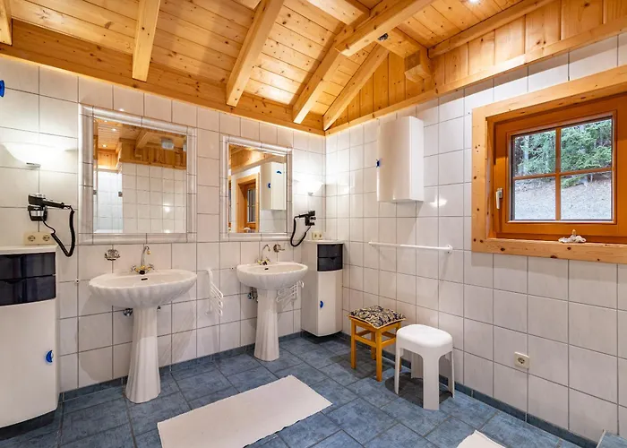 Haus Karin Хайлигенблут